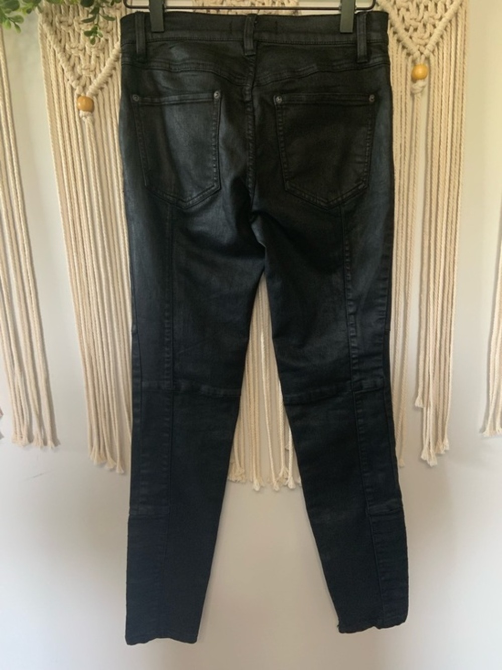 FREE PEOPLE Jillian Coated Moto Skinny Jeans Black Size 26 - Picture 3 of 10